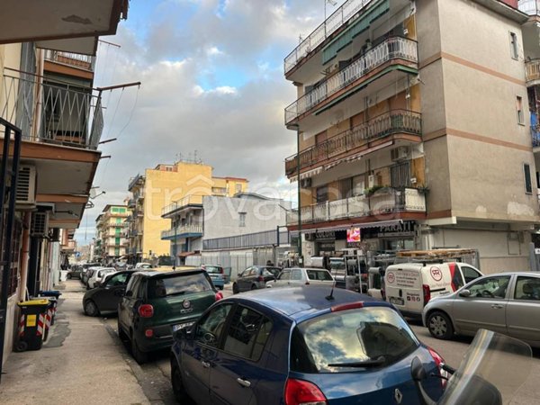 bivano in vendita a Napoli in zona Pianura
