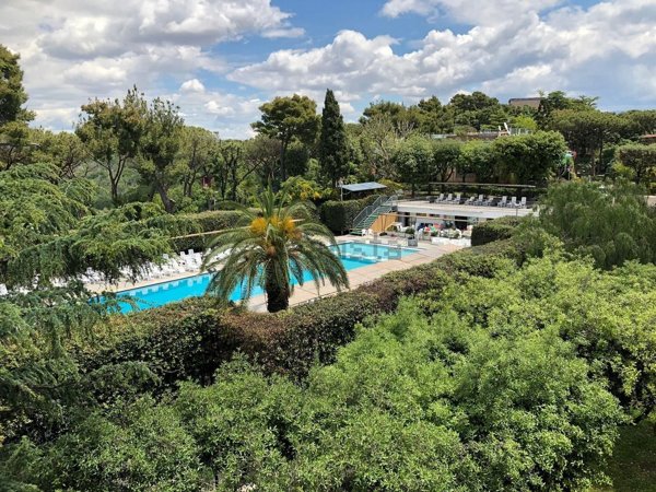 appartamento in vendita a Napoli in zona Posillipo