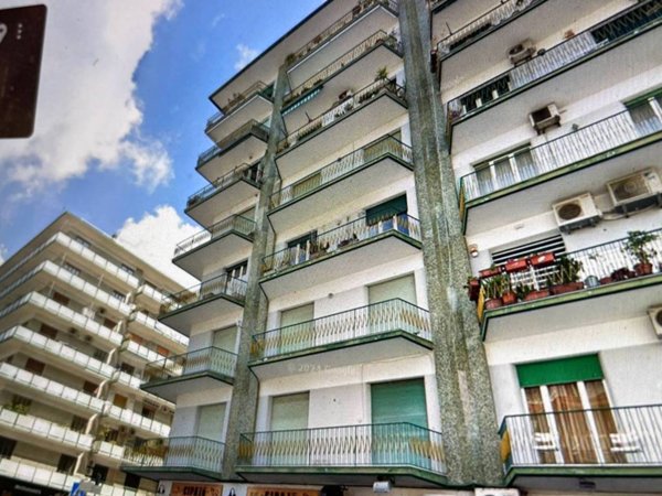 appartamento in vendita a Napoli in zona Fuorigrotta