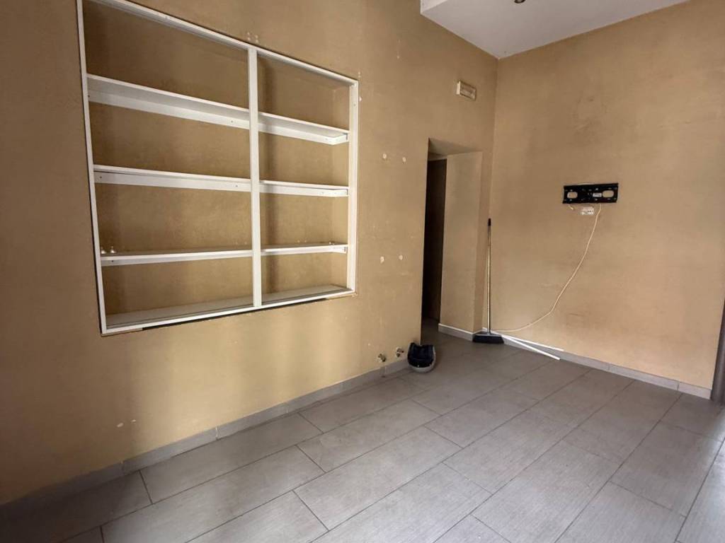 appartamento in vendita a Napoli in zona Poggioreale