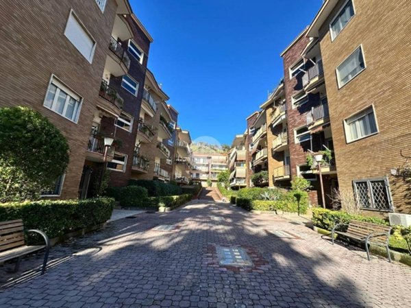 appartamento in vendita a Napoli in zona Bagnoli