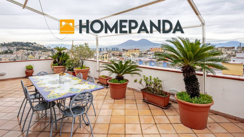 appartamento in vendita a Napoli in zona Stella