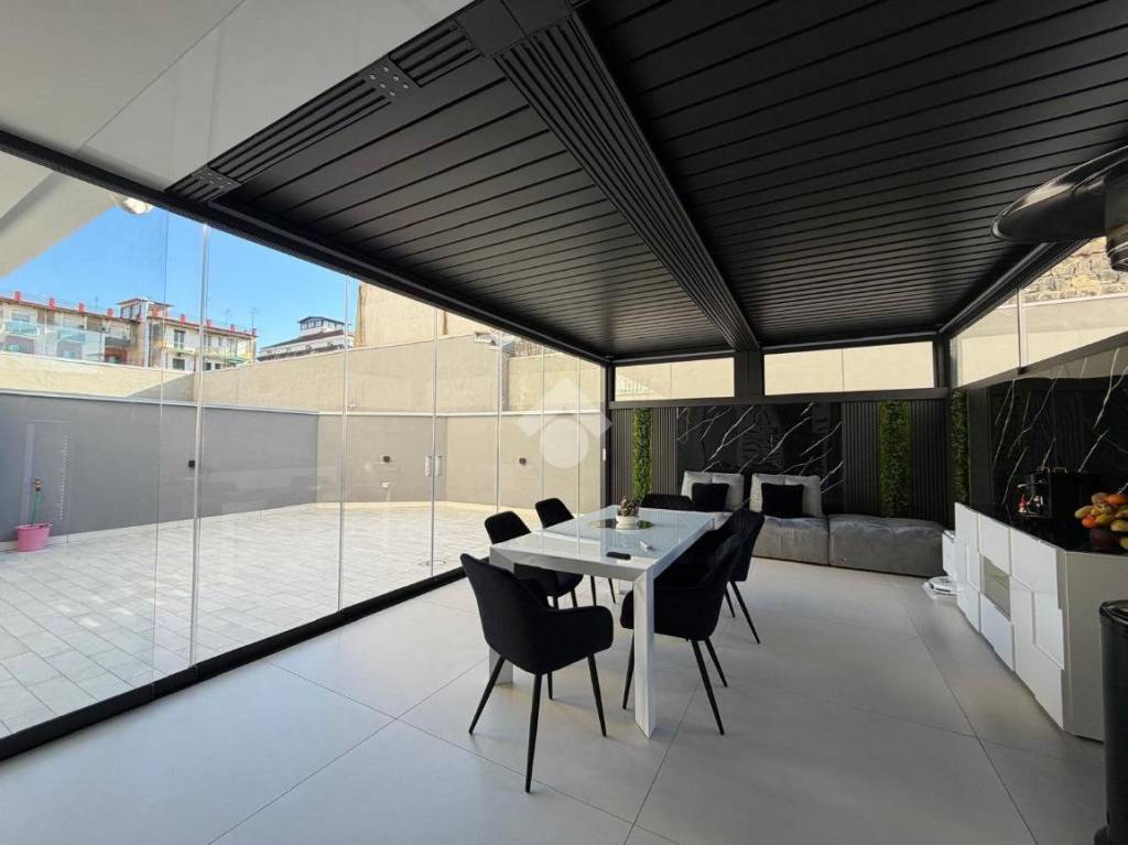 appartamento in vendita a Napoli in zona Secondigliano