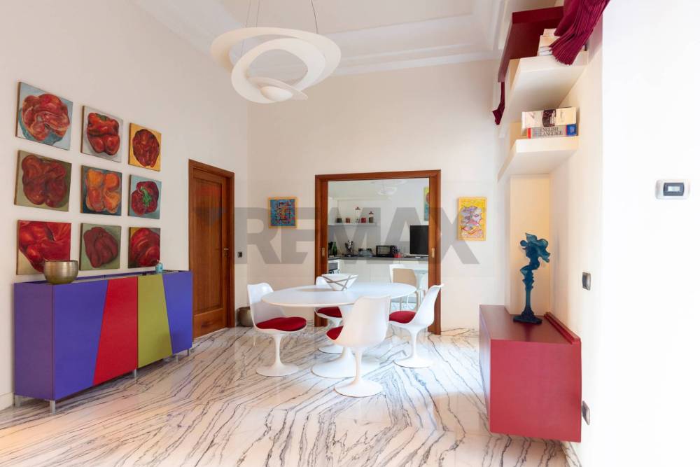 appartamento in vendita a Napoli in zona Vomero