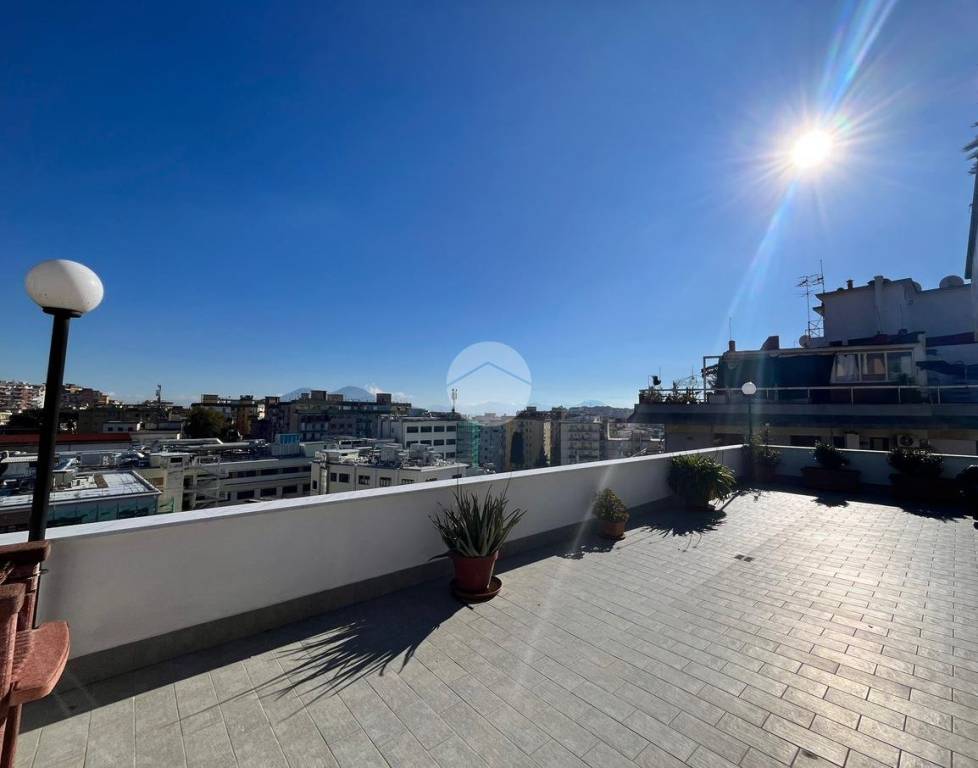 appartamento in vendita a Napoli in zona Arenella