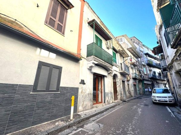 appartamento in vendita a Napoli in zona Secondigliano