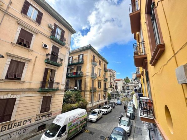 appartamento in vendita a Napoli in zona Stella