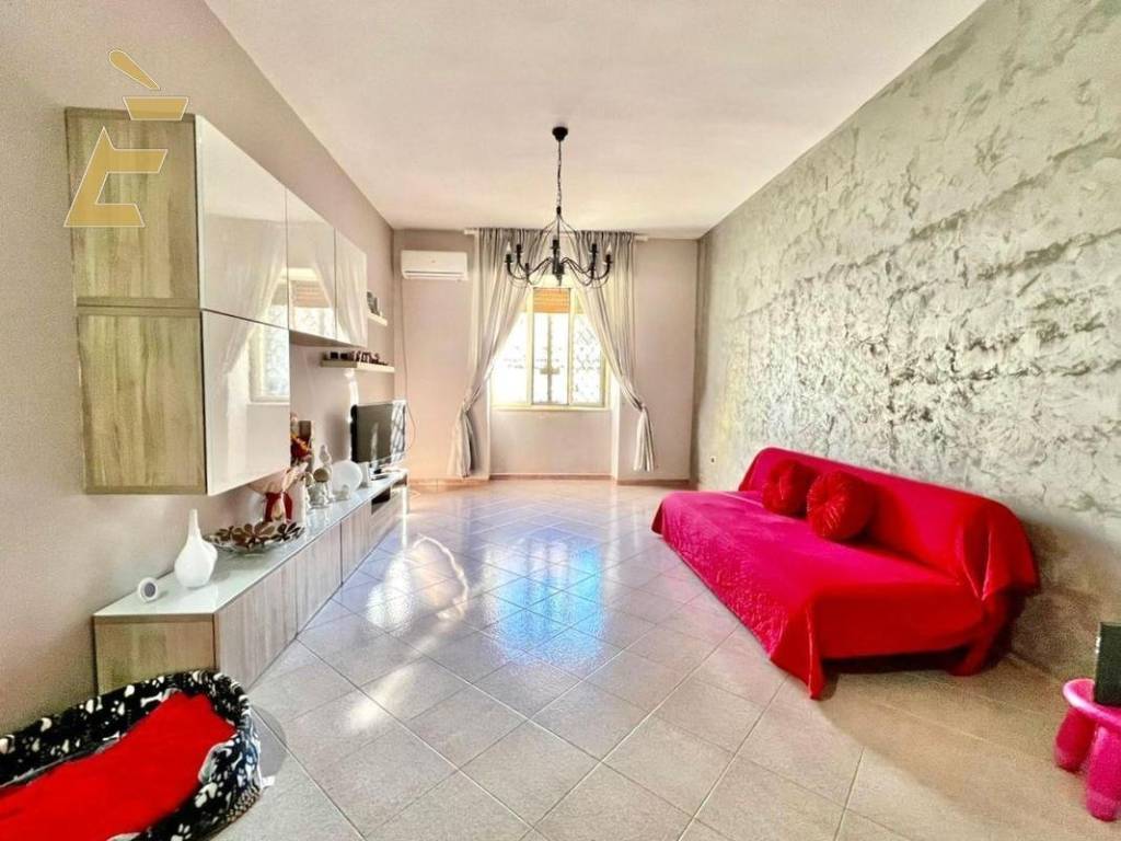 appartamento in vendita a Napoli in zona Bagnoli