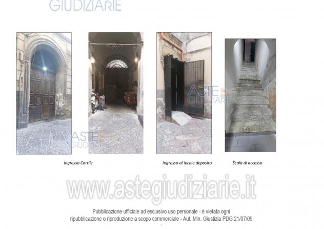 locale commerciale in vendita a Napoli in zona Montecalvario
