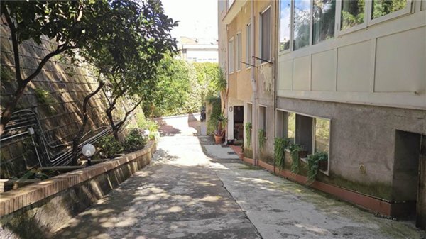 appartamento in vendita a Napoli in zona Posillipo