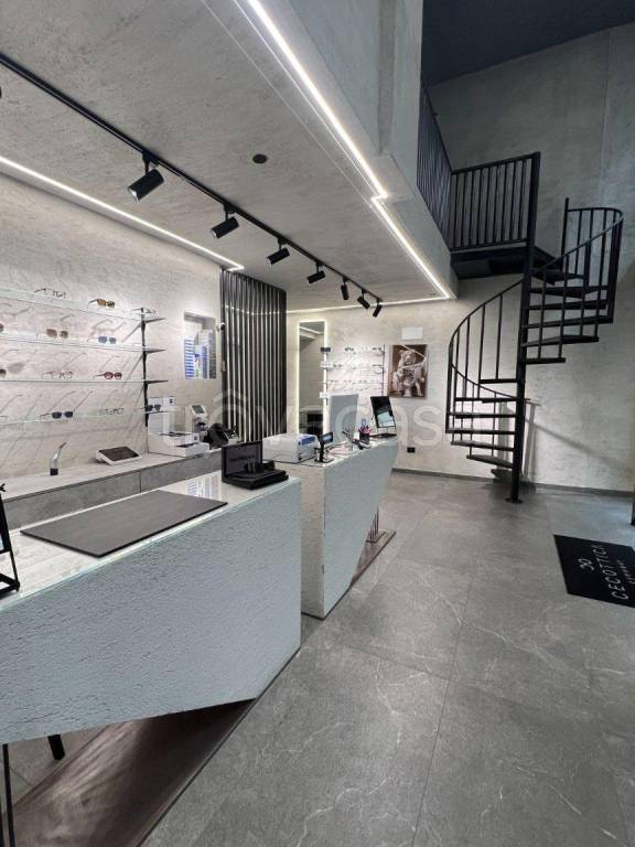 negozio in vendita a Napoli