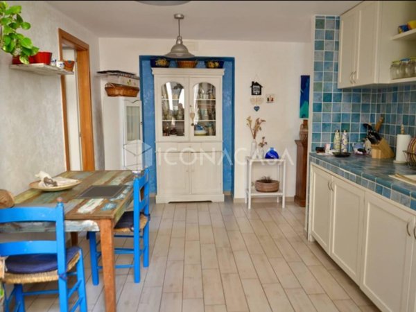 appartamento in vendita a Napoli in zona Arenella