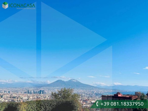 appartamento in vendita a Napoli in zona Arenella