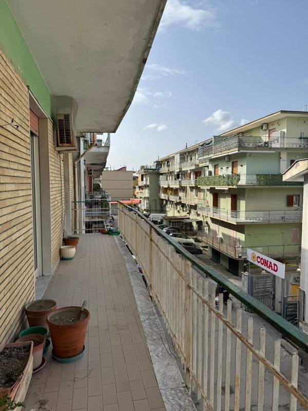 appartamento in vendita a Napoli in zona Pianura