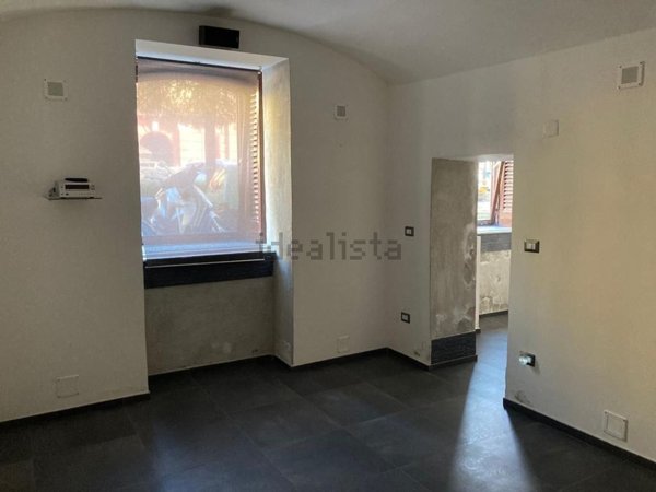 appartamento in vendita a Napoli in zona Chiaia