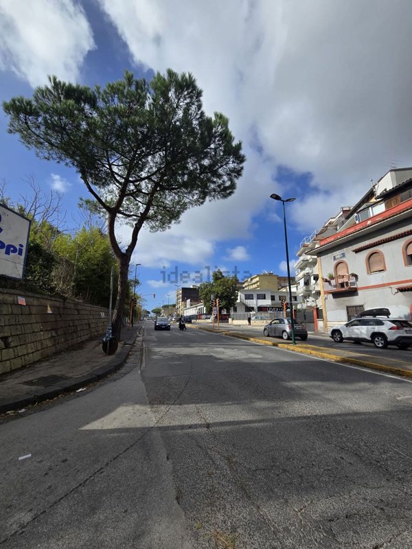 appartamento in vendita a Napoli in zona Pianura