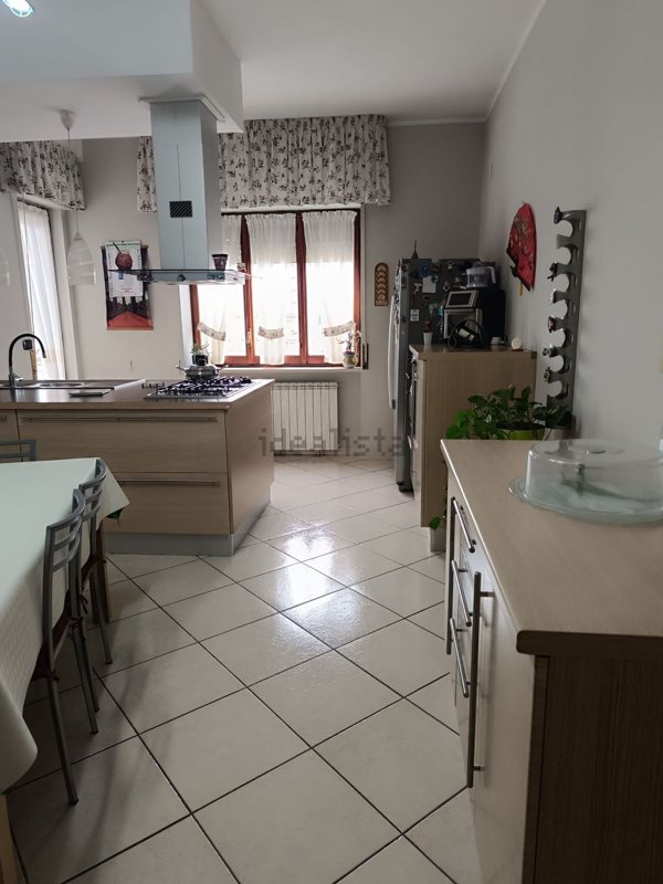 appartamento in vendita a Napoli in zona Poggioreale