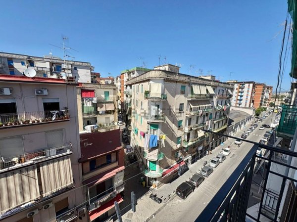 appartamento in vendita a Napoli in zona Zona Industriale-Ferrovia