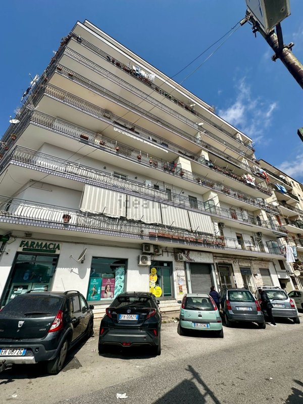 appartamento in vendita a Napoli in zona Pianura