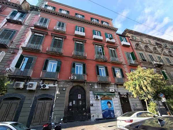 appartamento in vendita a Napoli in zona San Lorenzo