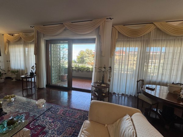 appartamento in vendita a Napoli in zona Posillipo