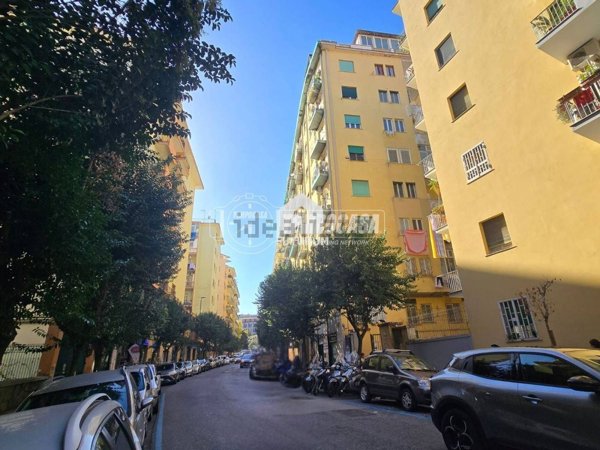 appartamento in vendita a Napoli in zona Arenella