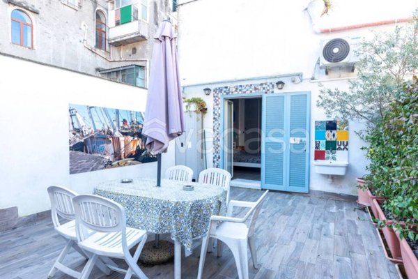 appartamento in vendita a Napoli in zona Stella