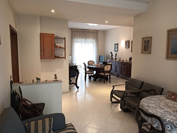 appartamento in vendita a Napoli in zona Arenella