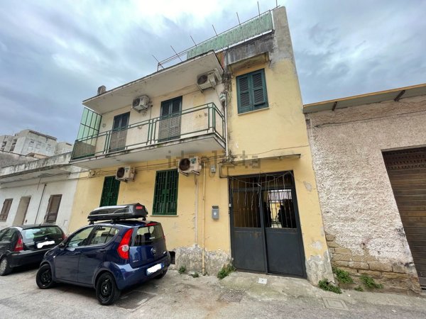 appartamento in vendita a Napoli in zona Miano