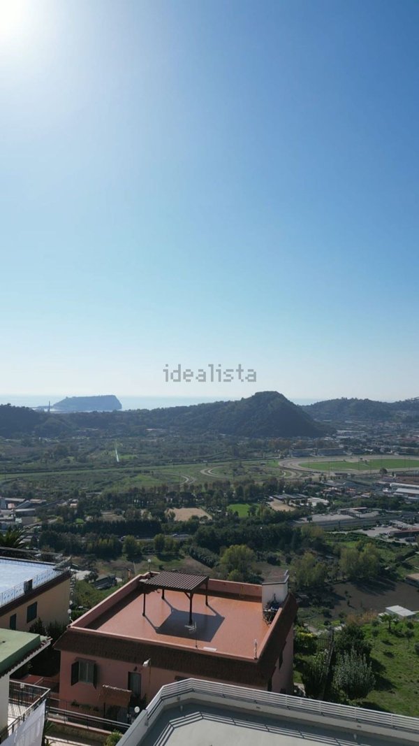 appartamento in vendita a Napoli in zona Pianura