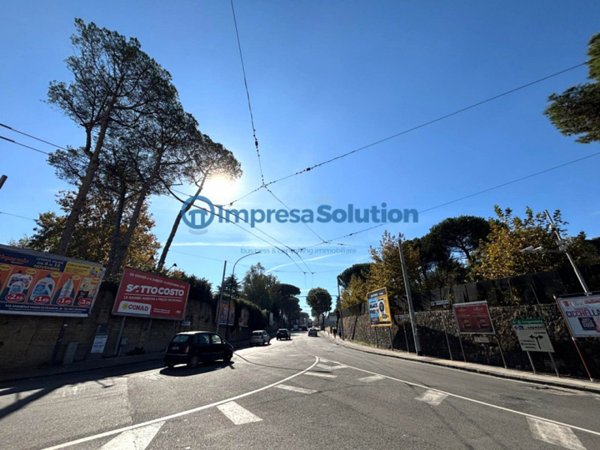 negozio in vendita a Napoli