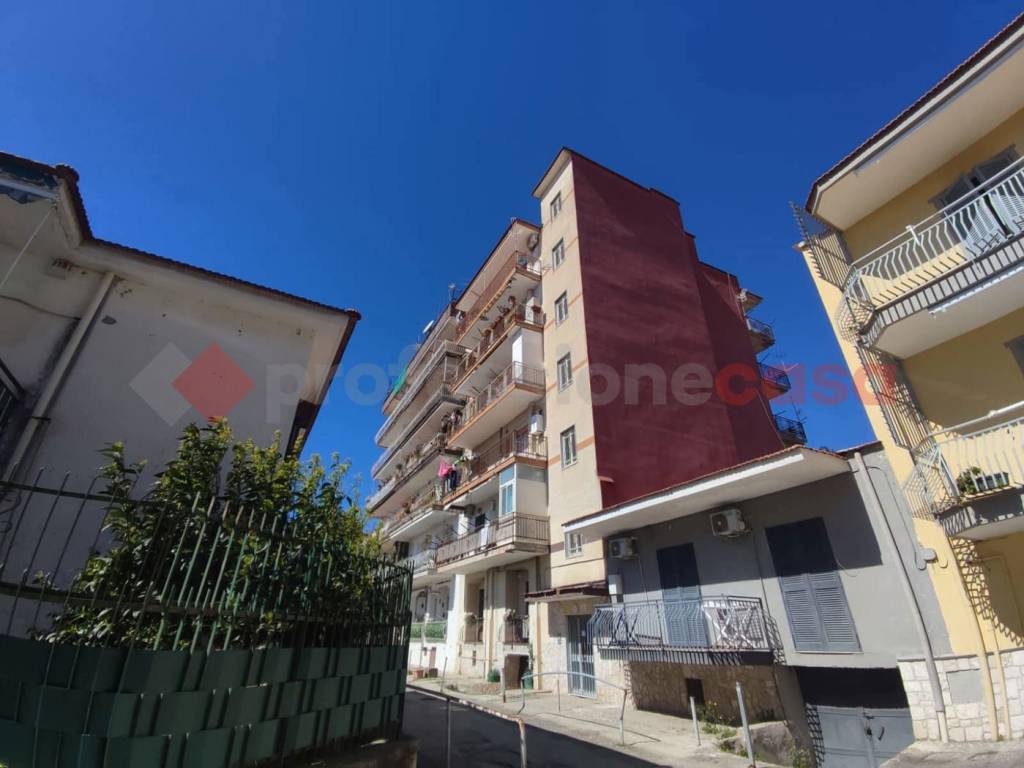 appartamento in vendita a Napoli in zona Pianura