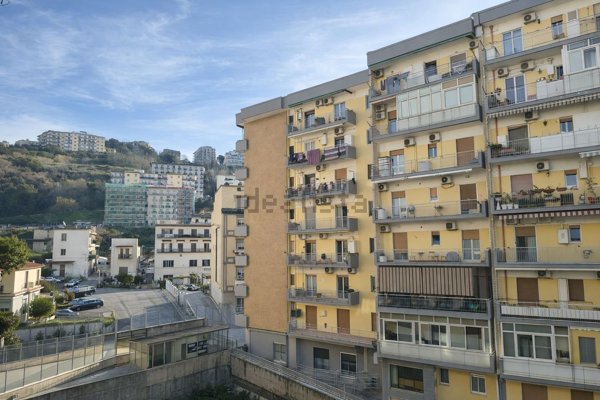 appartamento in vendita a Napoli in zona Fuorigrotta