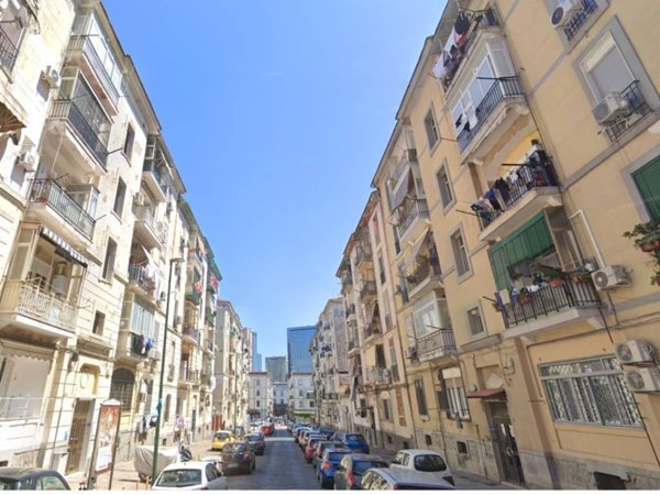 appartamento in vendita a Napoli in zona Poggioreale