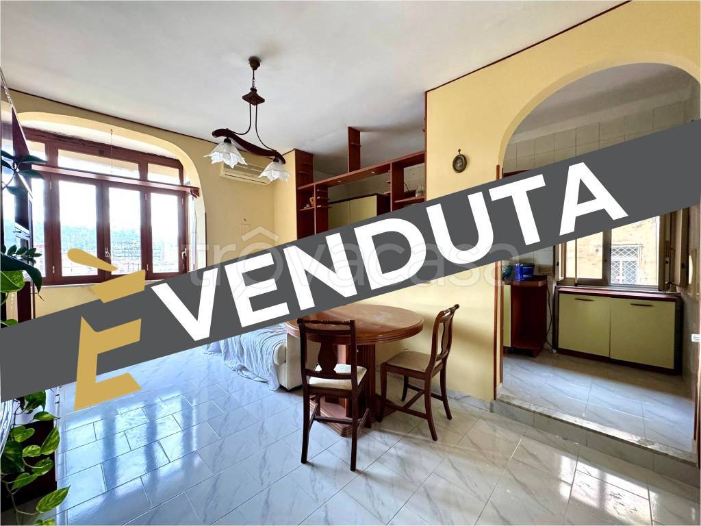 appartamento in vendita a Napoli in zona Fuorigrotta