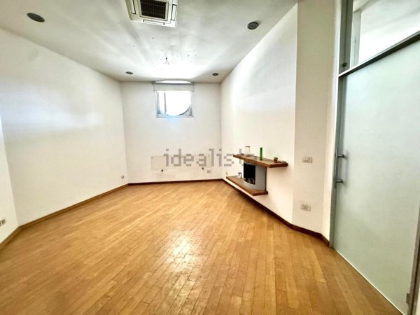 appartamento in vendita a Napoli in zona Arenella