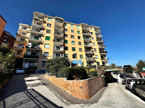 appartamento in vendita a Napoli in zona Arenella