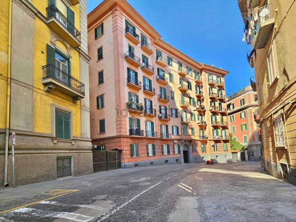 appartamento in vendita a Napoli in zona Arenella