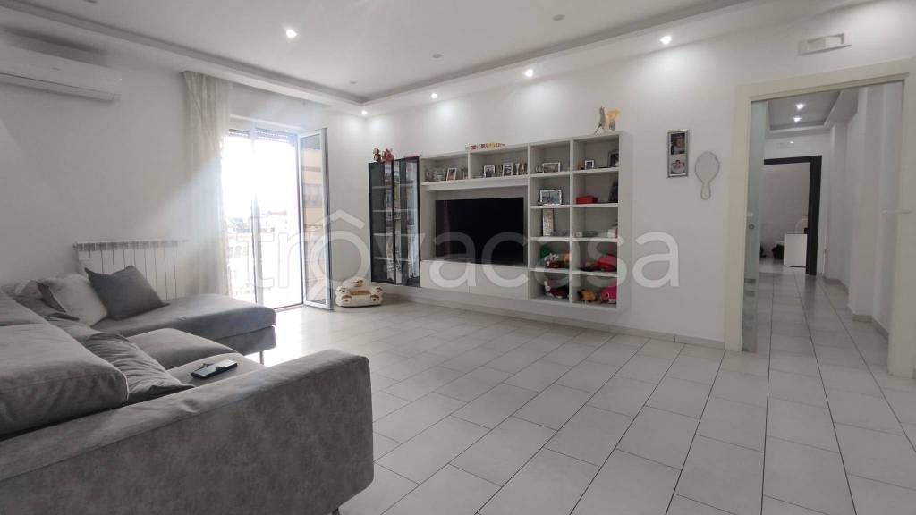 appartamento in vendita a Napoli in zona Pianura