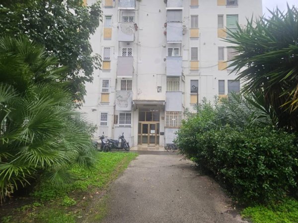 appartamento in vendita a Napoli in zona Bagnoli