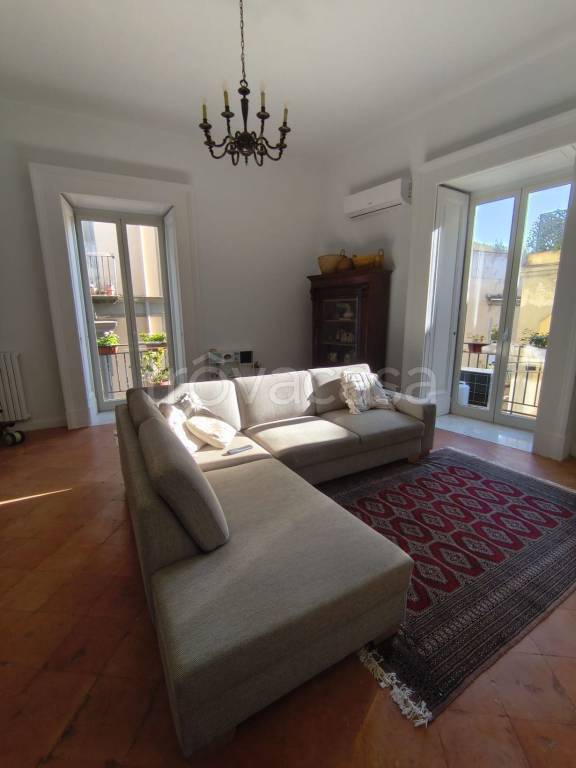 appartamento in vendita a Napoli in zona San Ferdinando