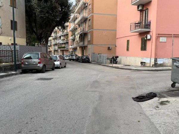 appartamento in vendita a Napoli in zona Fuorigrotta