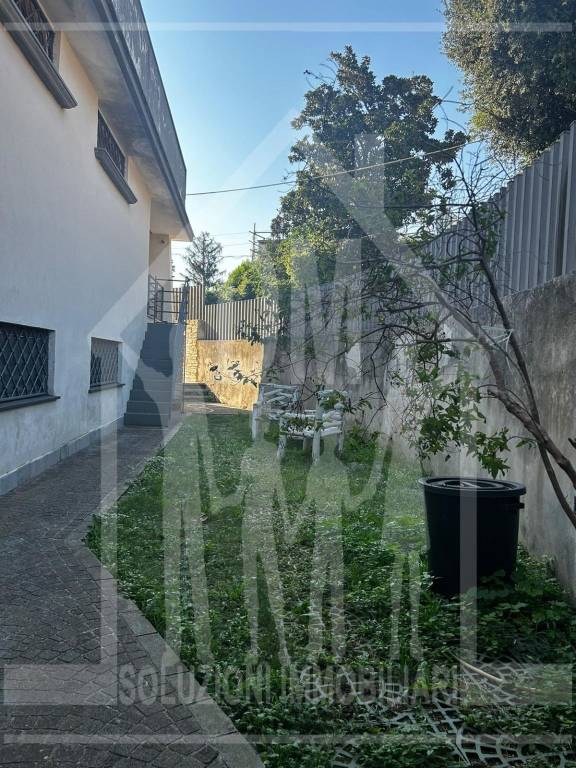 casa indipendente in vendita a Napoli in zona Camaldoli