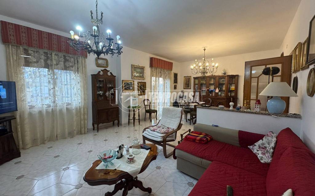 appartamento in vendita a Napoli in zona Fuorigrotta