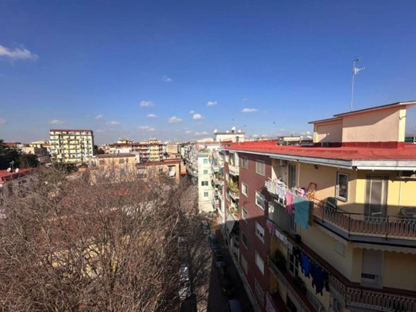 appartamento in vendita a Napoli in zona Secondigliano