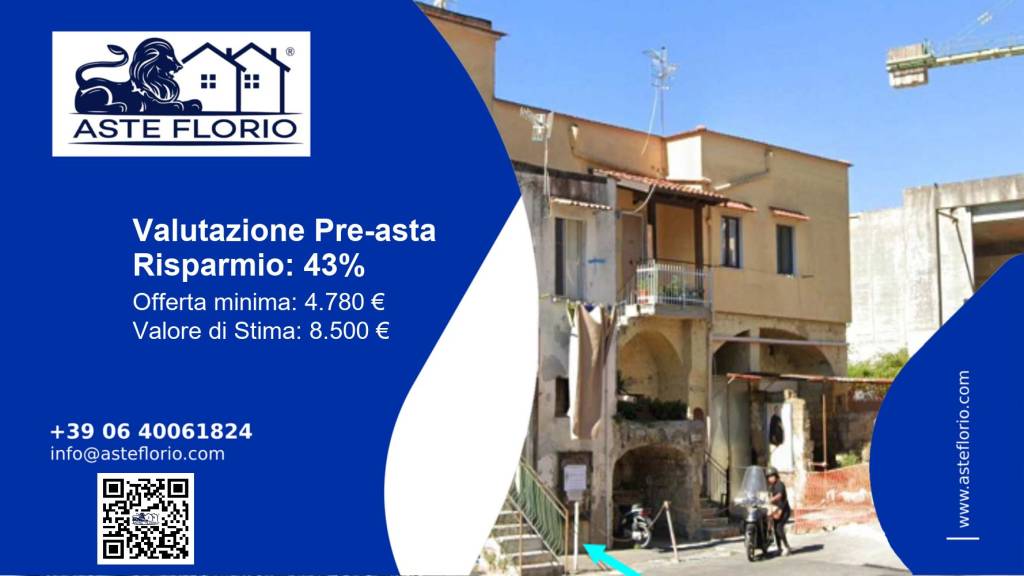 locale commerciale in vendita a Napoli in zona Pianura