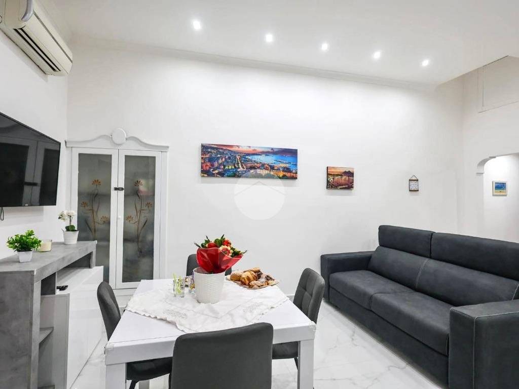 appartamento in vendita a Napoli