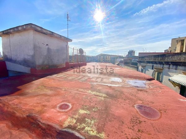 appartamento in vendita a Napoli in zona Stella