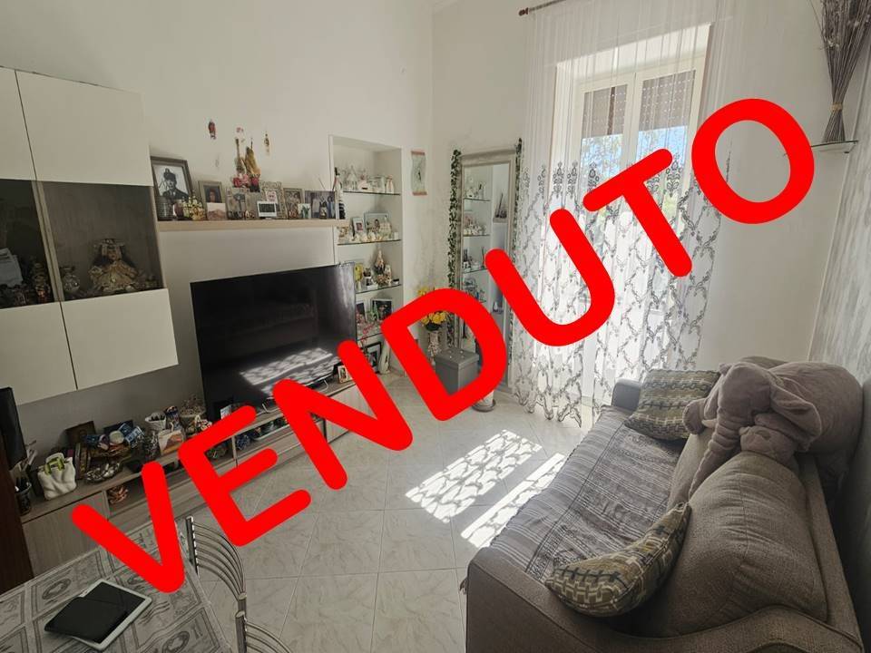 appartamento in vendita a Napoli in zona Bagnoli