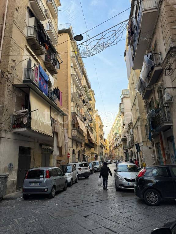 bivano in vendita a Napoli in zona Pendino / San Giuseppe
